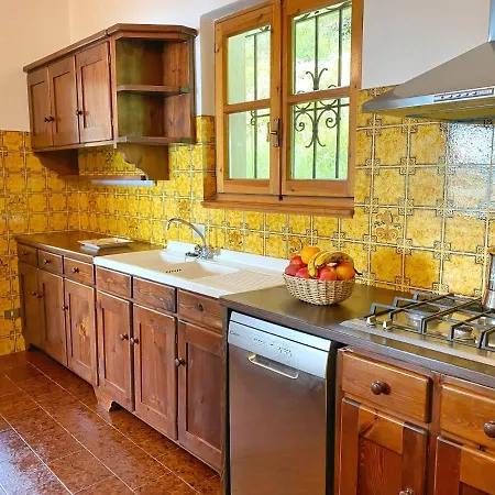 Holiday home Leonardoshome Rockstairs Trarego